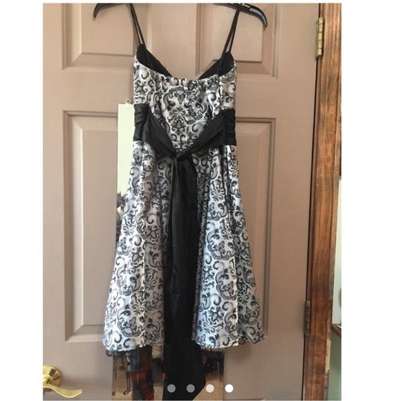 Silver & Black 00s Speechless Mini Formal Dress - Picture 4 of 10